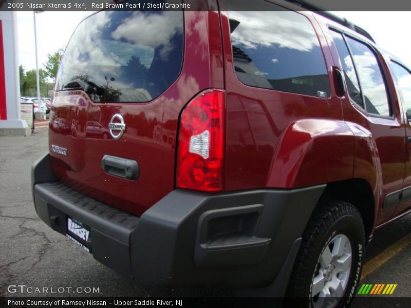 Red Brawn Pearl / Steel/Graphite 2005 Nissan Xterra S 4x4