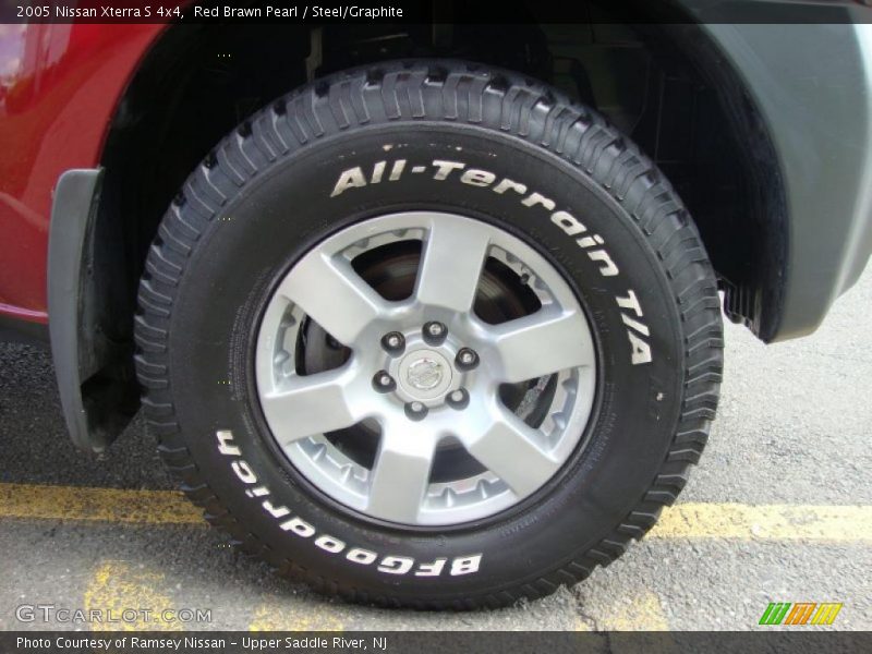 Red Brawn Pearl / Steel/Graphite 2005 Nissan Xterra S 4x4