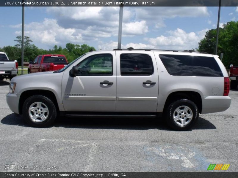 Silver Birch Metallic / Light Titanium/Dark Titanium 2007 Chevrolet Suburban 1500 LS