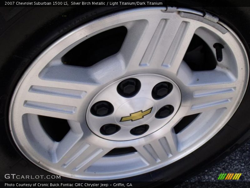 Silver Birch Metallic / Light Titanium/Dark Titanium 2007 Chevrolet Suburban 1500 LS