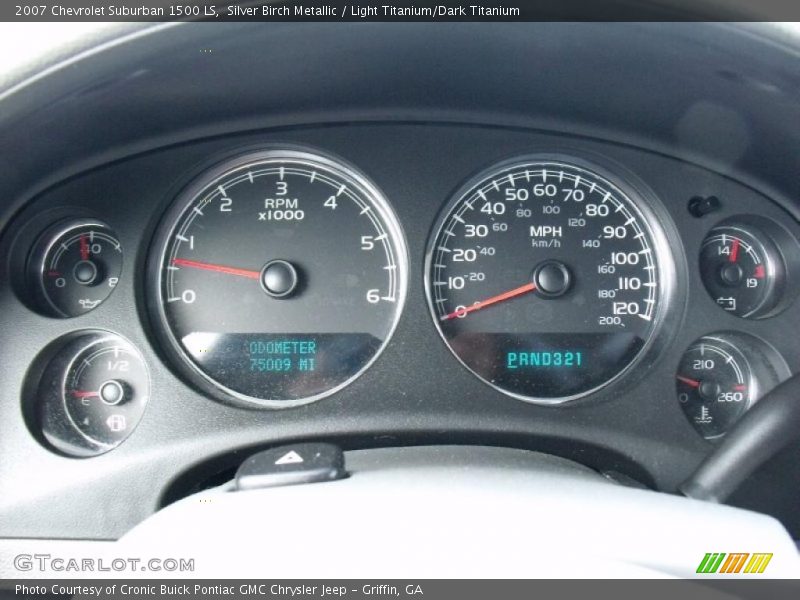 Silver Birch Metallic / Light Titanium/Dark Titanium 2007 Chevrolet Suburban 1500 LS