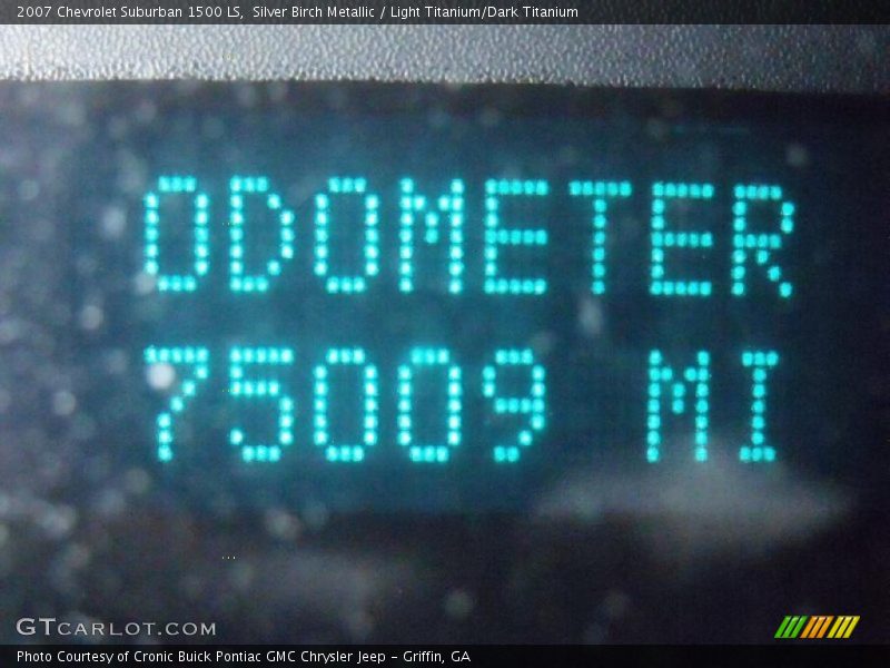 Silver Birch Metallic / Light Titanium/Dark Titanium 2007 Chevrolet Suburban 1500 LS