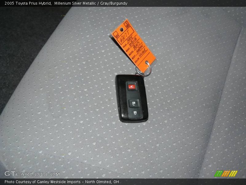 Millenium Silver Metallic / Gray/Burgundy 2005 Toyota Prius Hybrid