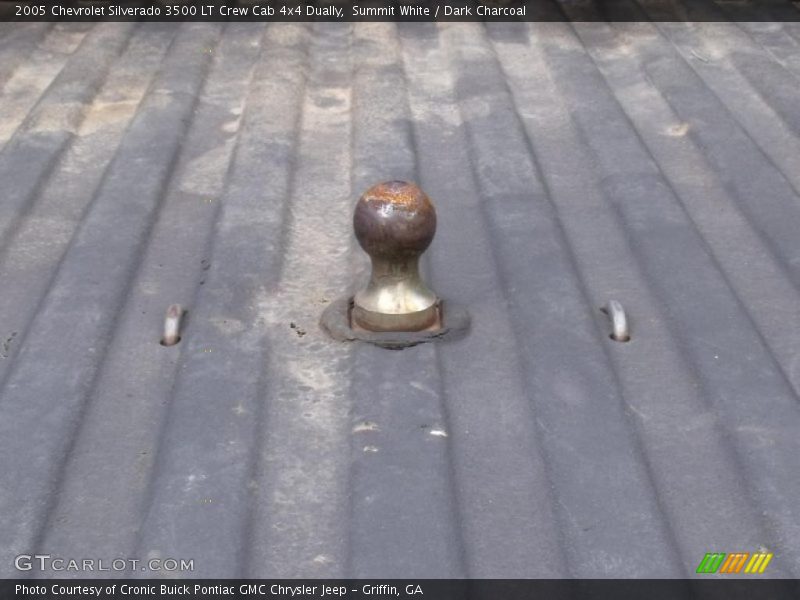 Summit White / Dark Charcoal 2005 Chevrolet Silverado 3500 LT Crew Cab 4x4 Dually