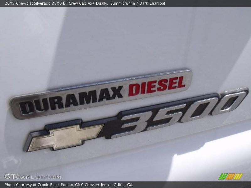 Summit White / Dark Charcoal 2005 Chevrolet Silverado 3500 LT Crew Cab 4x4 Dually