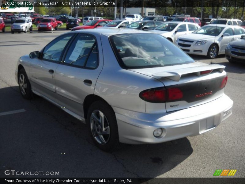 Ultra Silver Metallic / Graphite 2002 Pontiac Sunfire SE Sedan