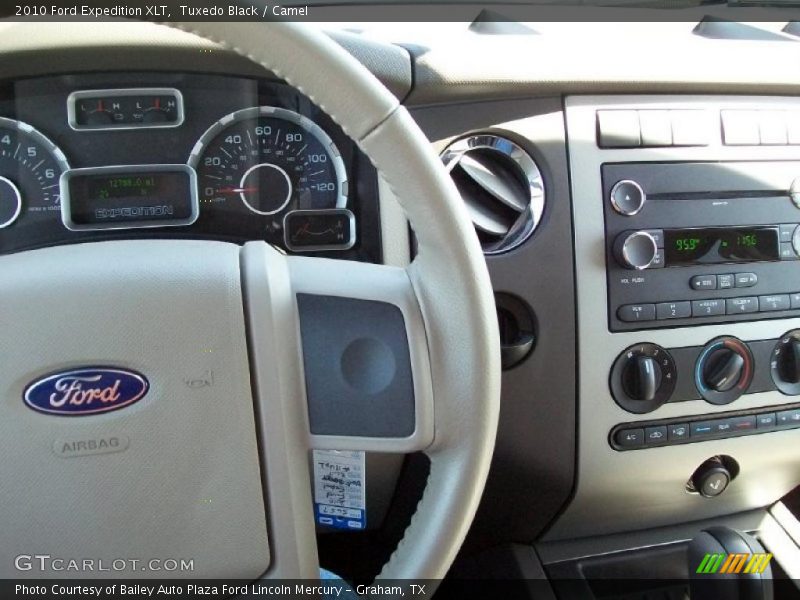 Tuxedo Black / Camel 2010 Ford Expedition XLT