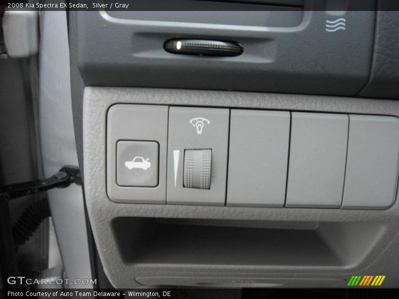 Silver / Gray 2008 Kia Spectra EX Sedan