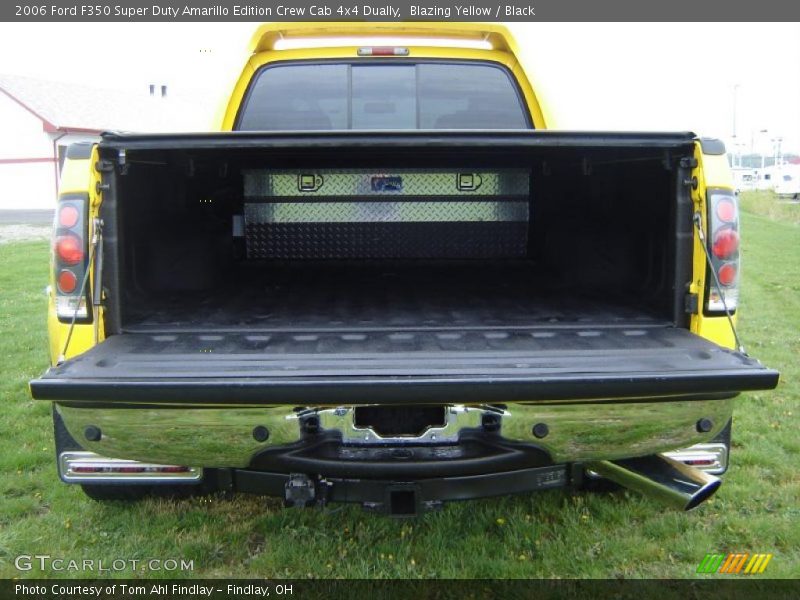 Blazing Yellow / Black 2006 Ford F350 Super Duty Amarillo Edition Crew Cab 4x4 Dually