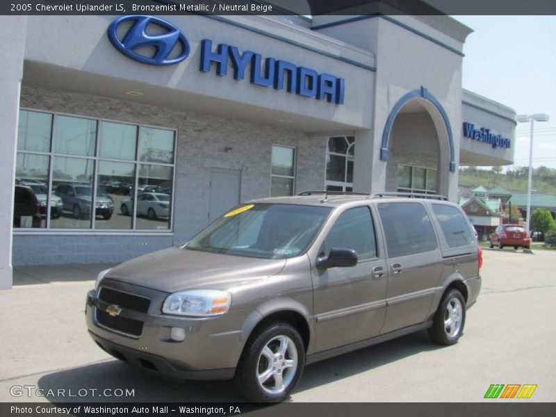 Bronzemist Metallic / Neutral Beige 2005 Chevrolet Uplander LS