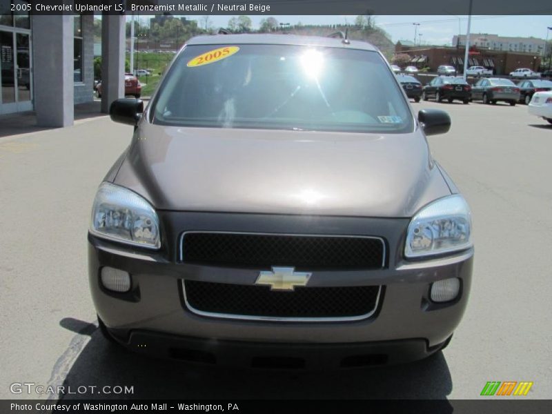 Bronzemist Metallic / Neutral Beige 2005 Chevrolet Uplander LS
