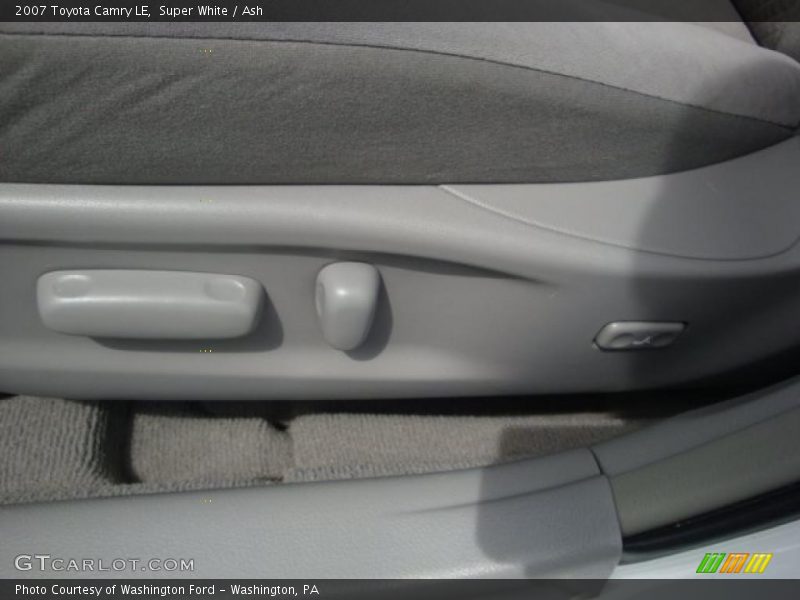 Super White / Ash 2007 Toyota Camry LE