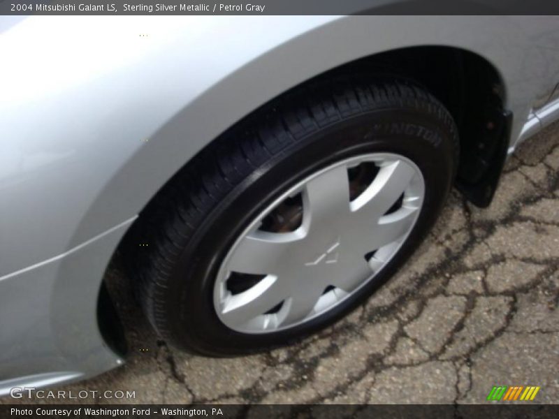 Sterling Silver Metallic / Petrol Gray 2004 Mitsubishi Galant LS