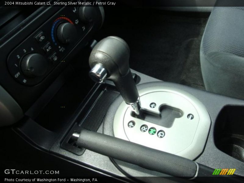 Sterling Silver Metallic / Petrol Gray 2004 Mitsubishi Galant LS