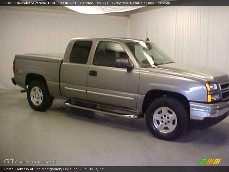 Graystone Metallic / Dark Charcoal 2007 Chevrolet Silverado 1500 Classic Z71 Extended Cab 4x4