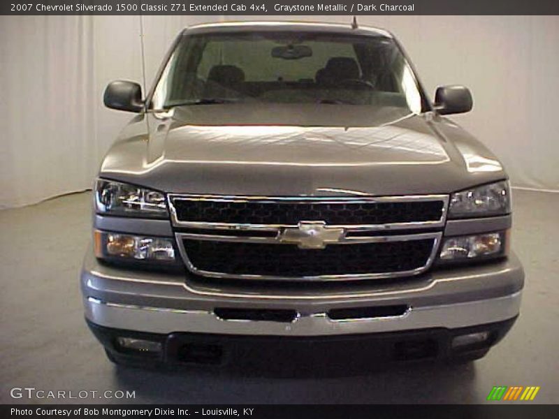 Graystone Metallic / Dark Charcoal 2007 Chevrolet Silverado 1500 Classic Z71 Extended Cab 4x4