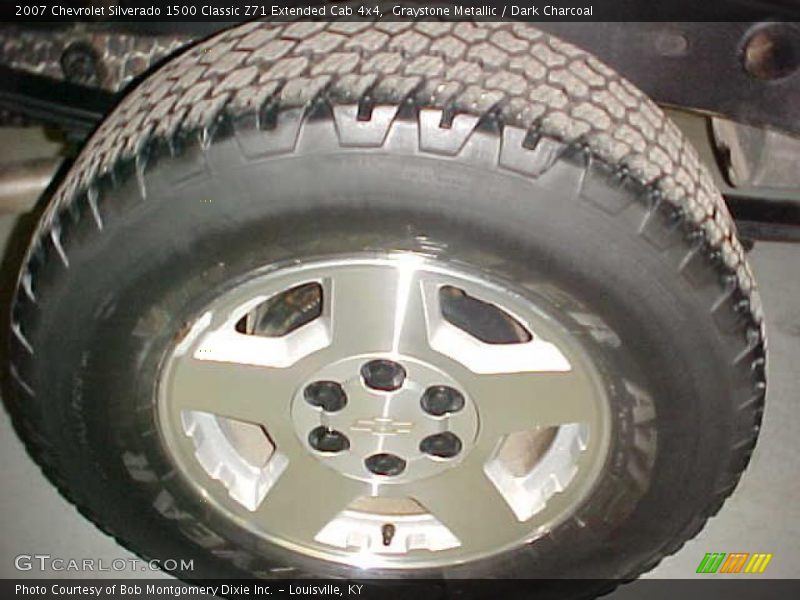 Graystone Metallic / Dark Charcoal 2007 Chevrolet Silverado 1500 Classic Z71 Extended Cab 4x4