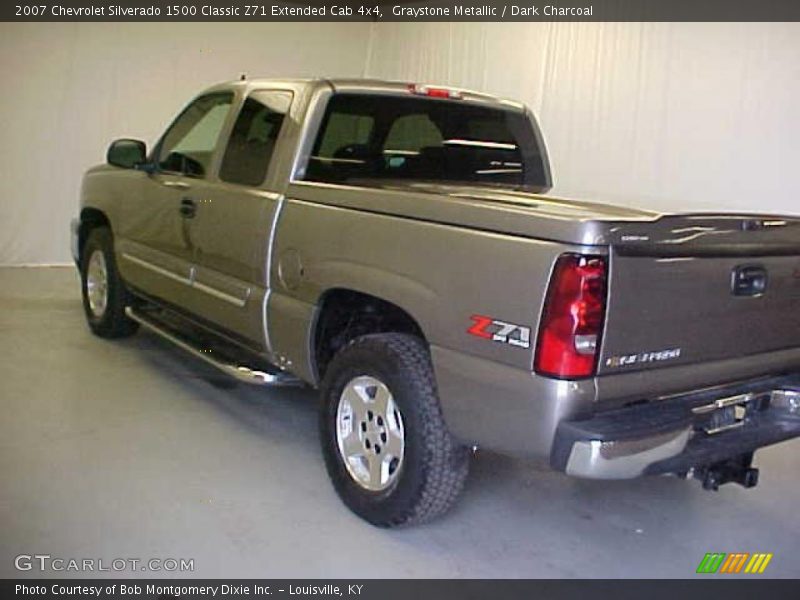 Graystone Metallic / Dark Charcoal 2007 Chevrolet Silverado 1500 Classic Z71 Extended Cab 4x4