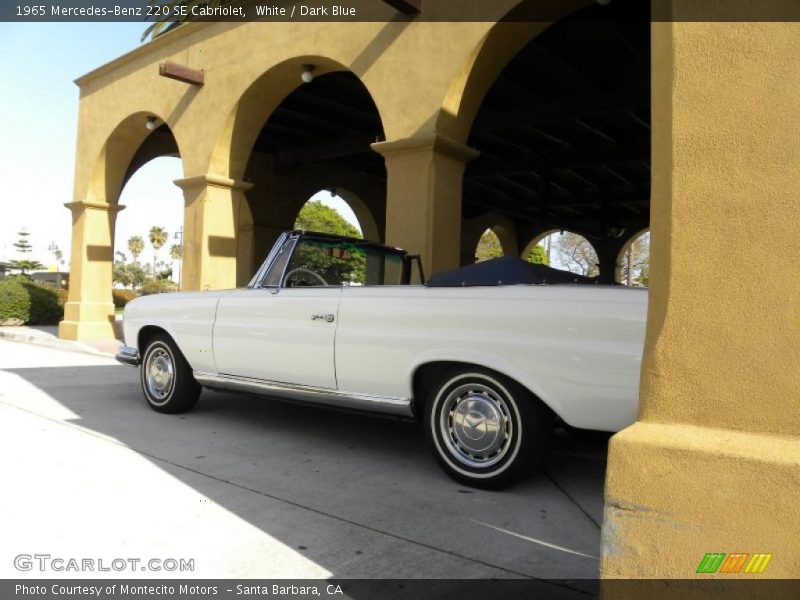 White / Dark Blue 1965 Mercedes-Benz 220 SE Cabriolet