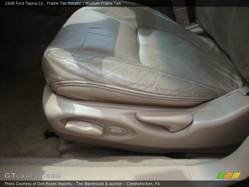 Prairie Tan Metallic / Medium Prairie Tan 1998 Ford Taurus LX