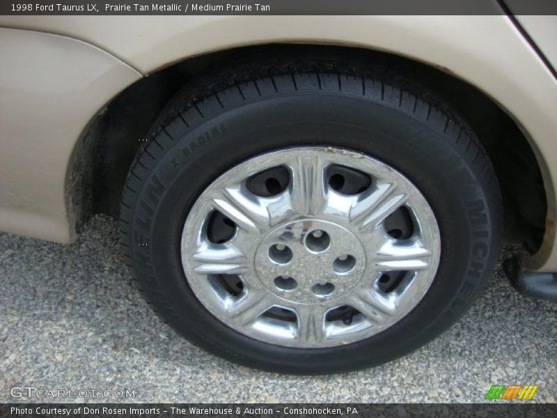 Prairie Tan Metallic / Medium Prairie Tan 1998 Ford Taurus LX