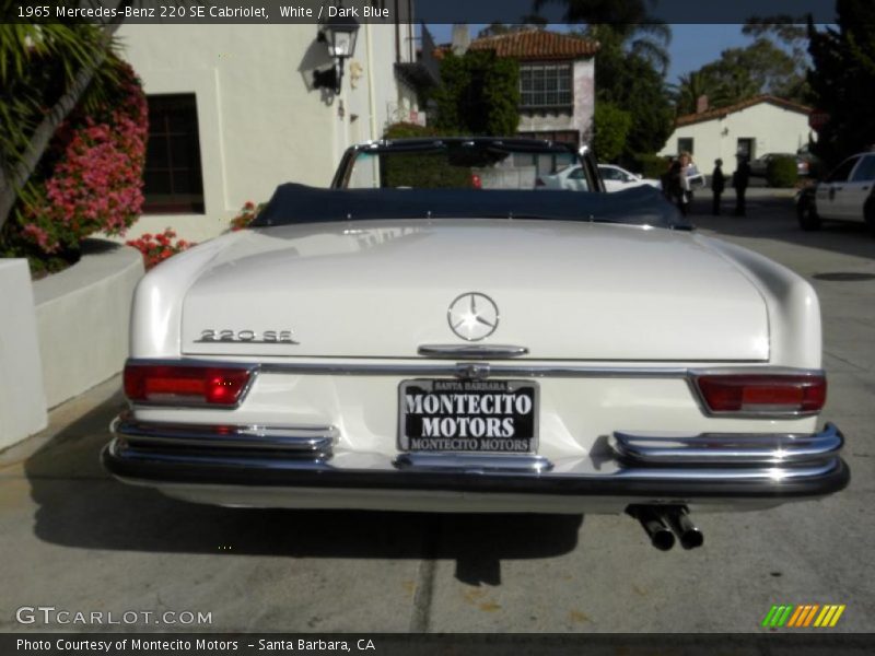 White / Dark Blue 1965 Mercedes-Benz 220 SE Cabriolet