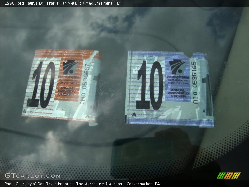 Prairie Tan Metallic / Medium Prairie Tan 1998 Ford Taurus LX