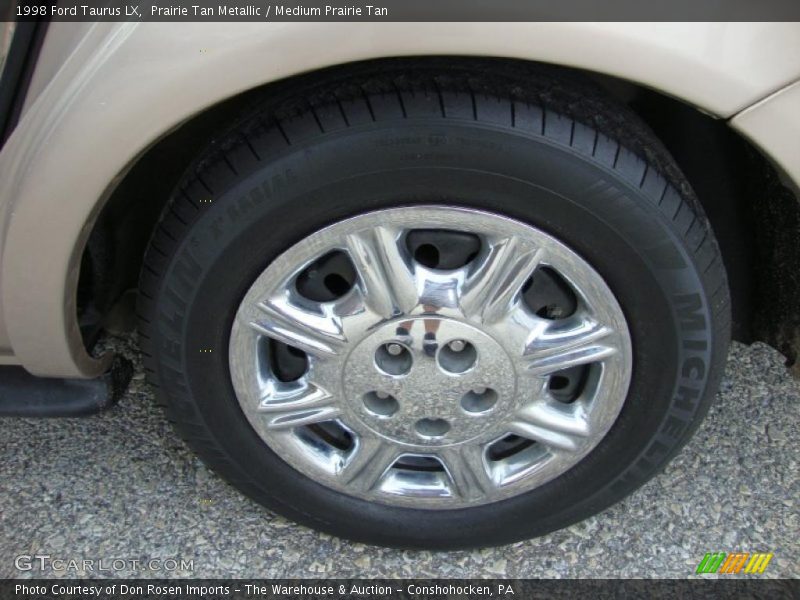 Prairie Tan Metallic / Medium Prairie Tan 1998 Ford Taurus LX