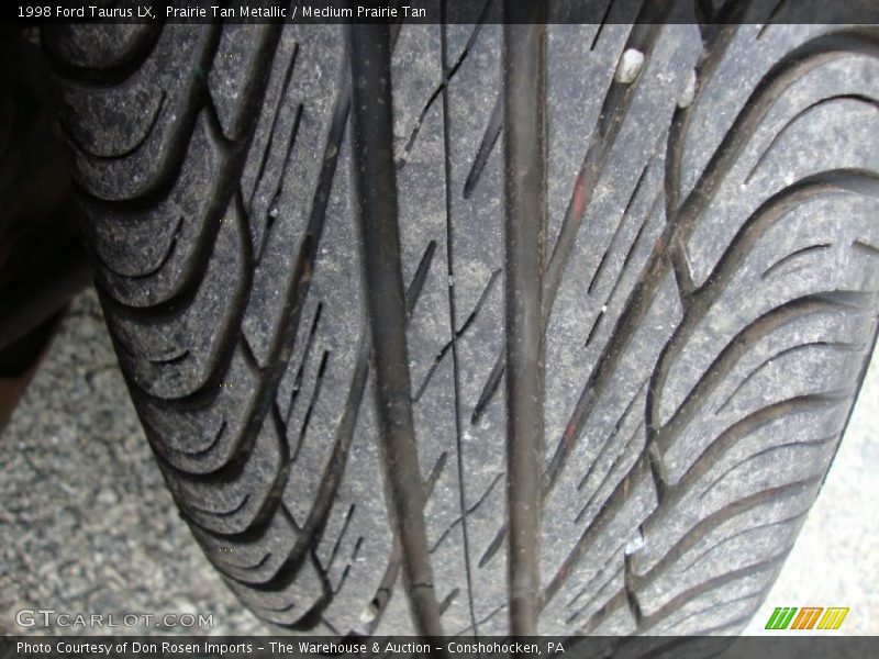 Prairie Tan Metallic / Medium Prairie Tan 1998 Ford Taurus LX