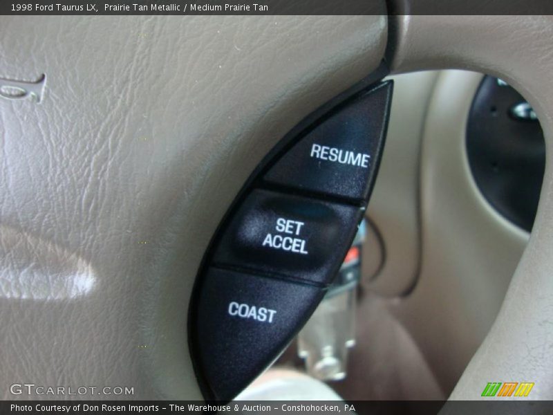 Prairie Tan Metallic / Medium Prairie Tan 1998 Ford Taurus LX