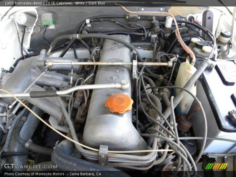 White / Dark Blue 1965 Mercedes-Benz 220 SE Cabriolet