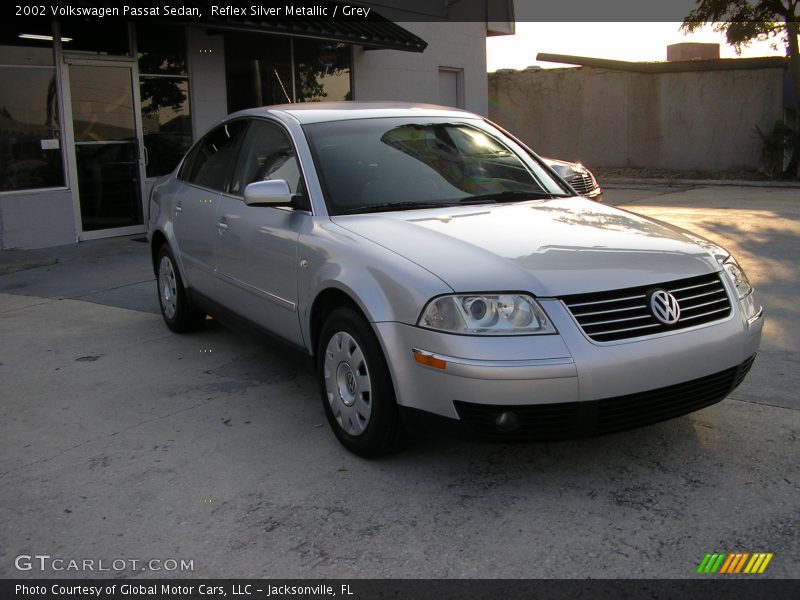 Reflex Silver Metallic / Grey 2002 Volkswagen Passat Sedan