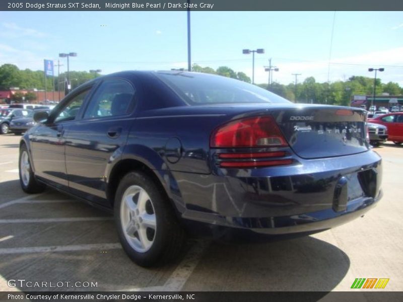 Midnight Blue Pearl / Dark Slate Gray 2005 Dodge Stratus SXT Sedan