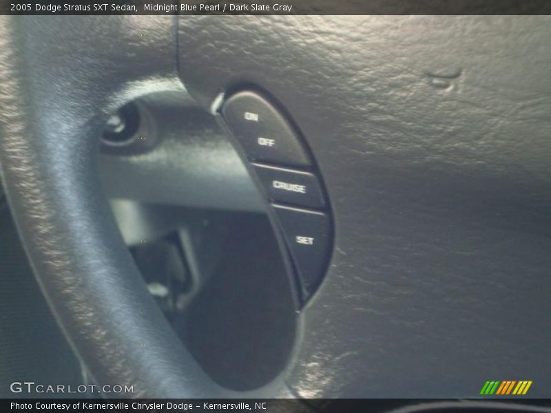 Midnight Blue Pearl / Dark Slate Gray 2005 Dodge Stratus SXT Sedan
