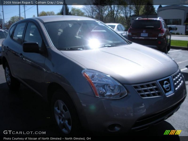 Gotham Gray / Gray 2009 Nissan Rogue S