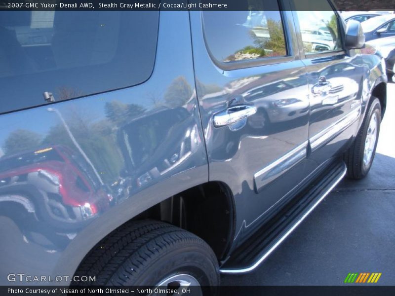 Stealth Gray Metallic / Cocoa/Light Cashmere 2007 GMC Yukon Denali AWD