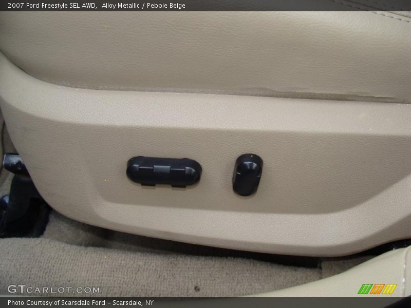 Alloy Metallic / Pebble Beige 2007 Ford Freestyle SEL AWD