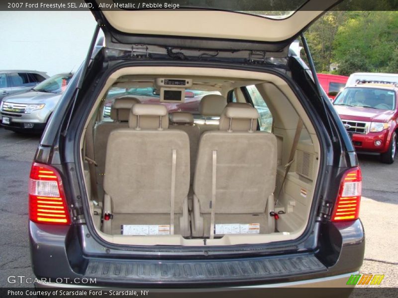 Alloy Metallic / Pebble Beige 2007 Ford Freestyle SEL AWD