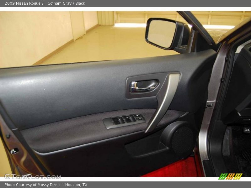 Gotham Gray / Black 2009 Nissan Rogue S