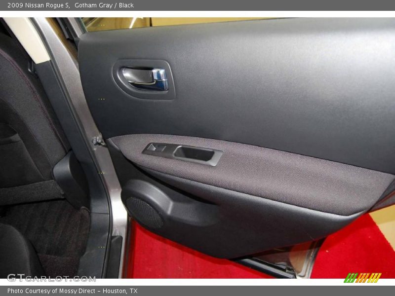 Gotham Gray / Black 2009 Nissan Rogue S