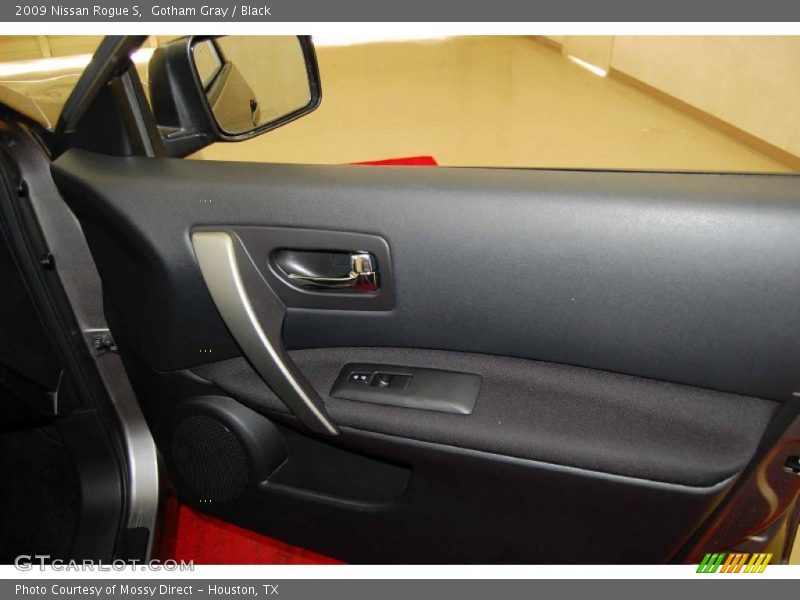 Gotham Gray / Black 2009 Nissan Rogue S