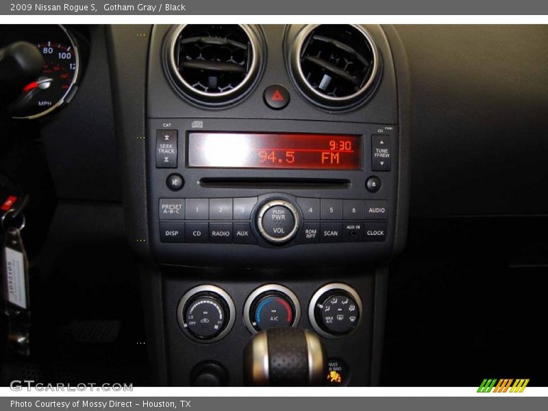 Gotham Gray / Black 2009 Nissan Rogue S