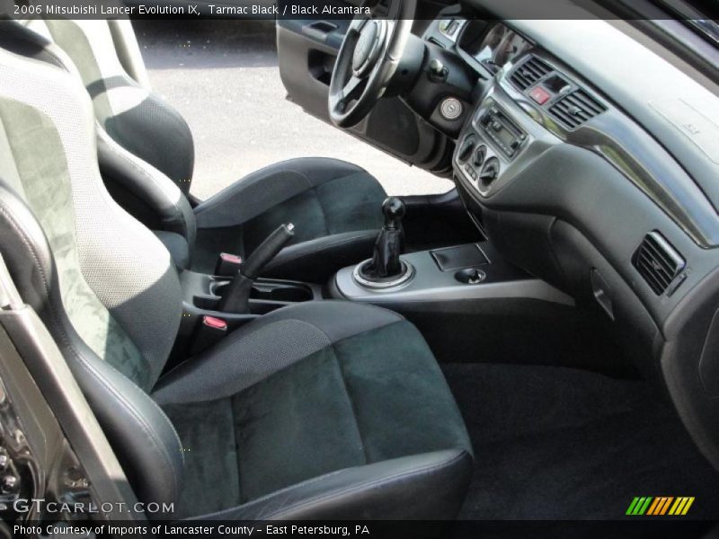 Tarmac Black / Black Alcantara 2006 Mitsubishi Lancer Evolution IX
