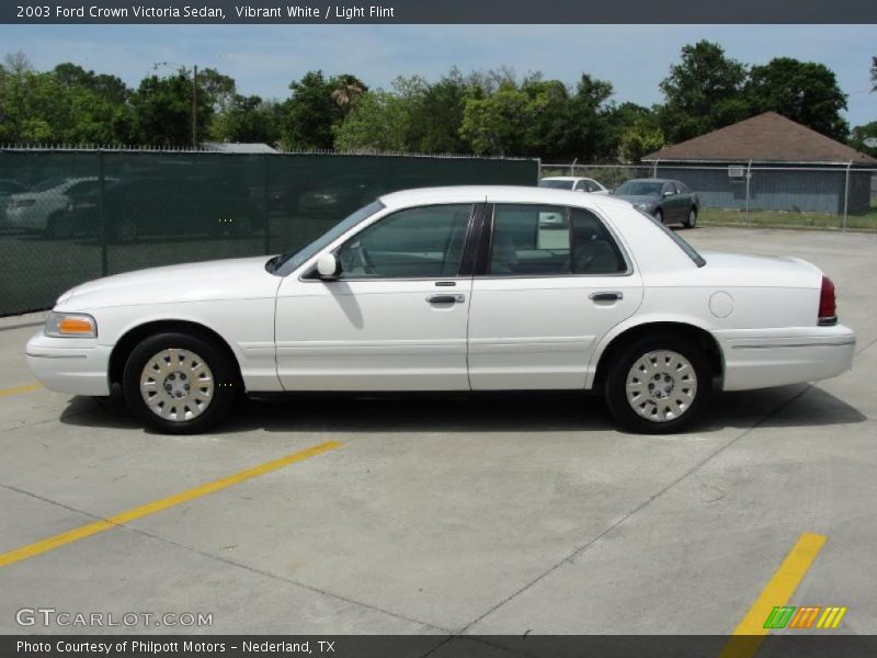 Vibrant White / Light Flint 2003 Ford Crown Victoria Sedan
