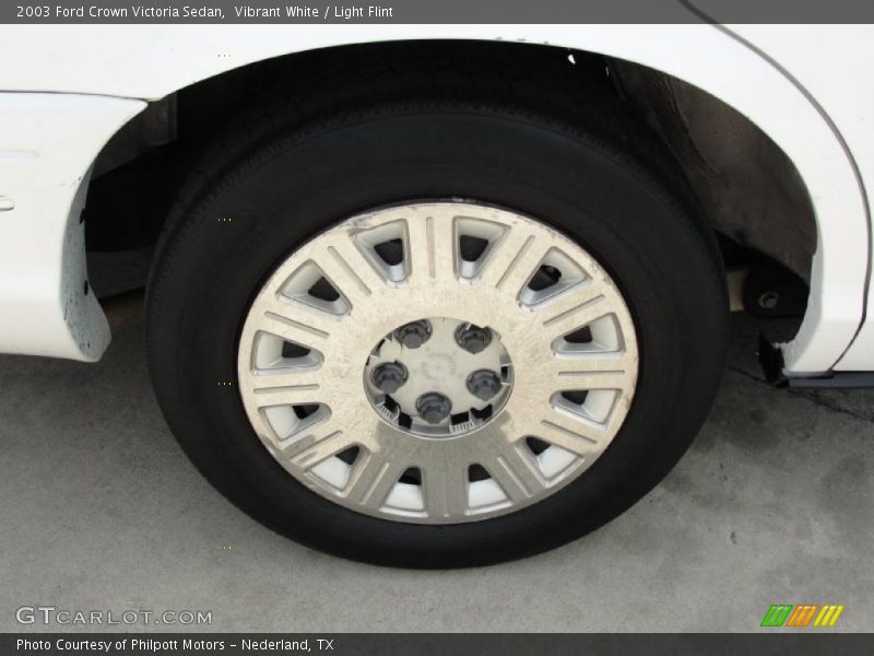 Vibrant White / Light Flint 2003 Ford Crown Victoria Sedan