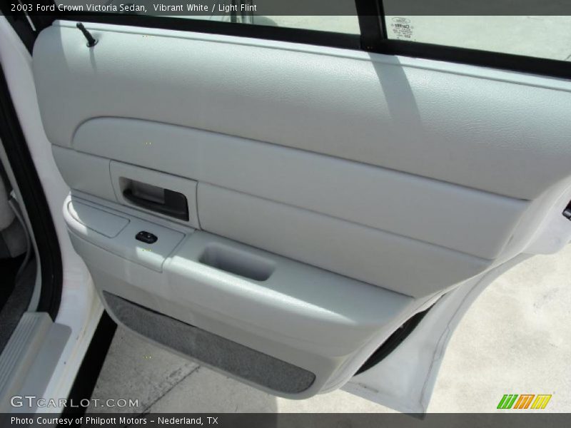 Vibrant White / Light Flint 2003 Ford Crown Victoria Sedan