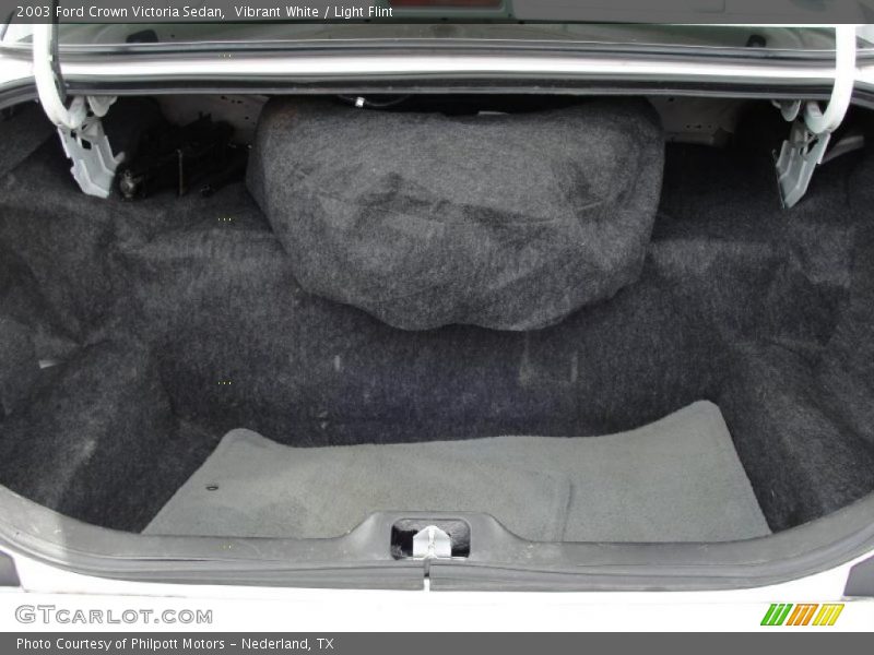 Vibrant White / Light Flint 2003 Ford Crown Victoria Sedan