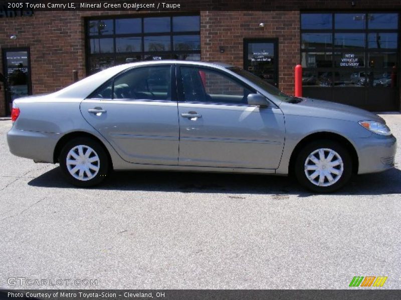 Mineral Green Opalescent / Taupe 2005 Toyota Camry LE