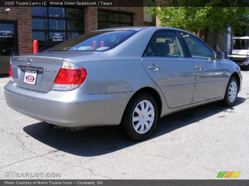 Mineral Green Opalescent / Taupe 2005 Toyota Camry LE