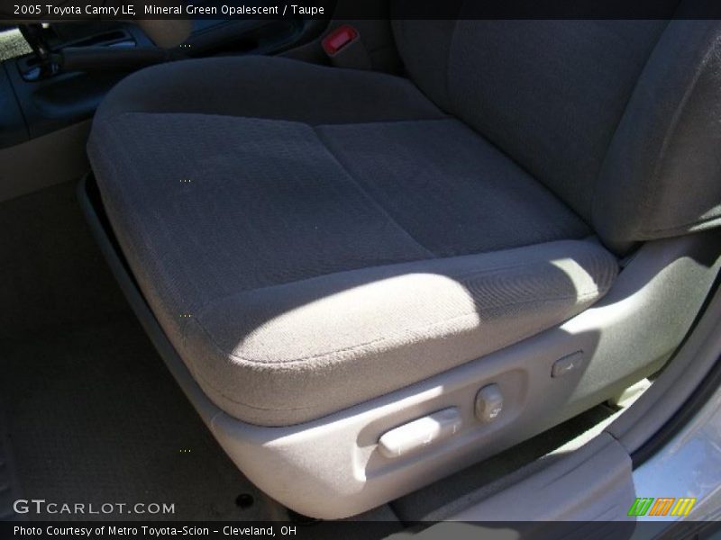 Mineral Green Opalescent / Taupe 2005 Toyota Camry LE